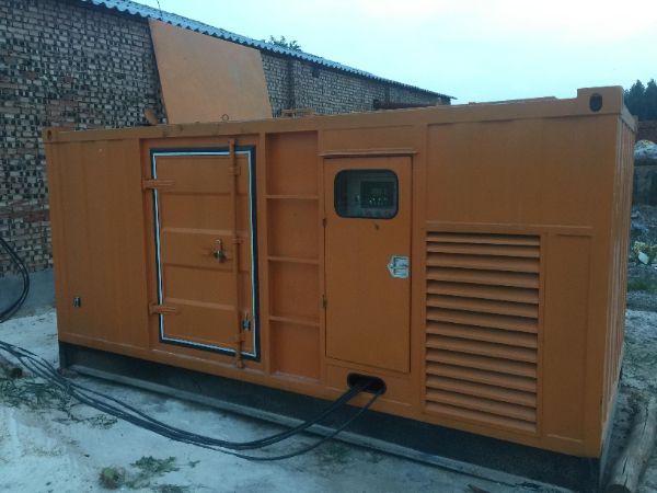 三沙发电机组长期使用中，电缆线的敷设路径有哪些要求？